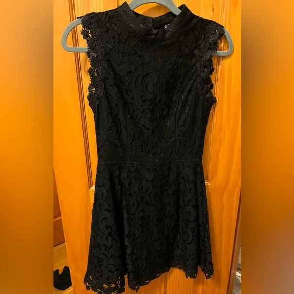 alya black dress Alya Black Summer Modest Dress with Tie Back and Gold Buckle – House Of  Haniya